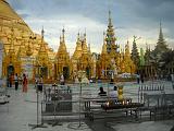 SHWEDAGON PAYA 12